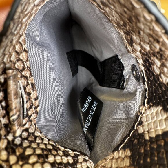 I.N.C International Concepts Ashlii Phone Wristlet Crossbody – Sleek Snake - Picture 3 of 7